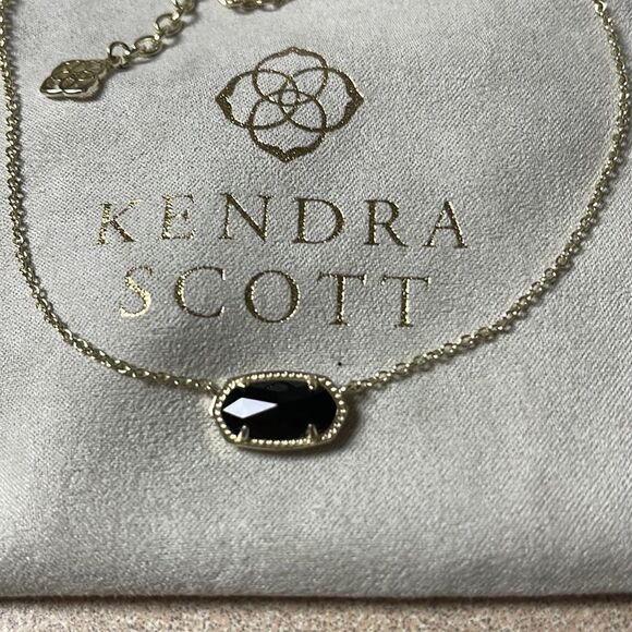 KENDRA Scott Elisa Pendant Necklace Black Stone Gold Necklace - Picture 3 of 9